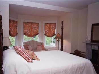 נורפולק Freemason Inn Bed And Breakfast מראה חיצוני תמונה
